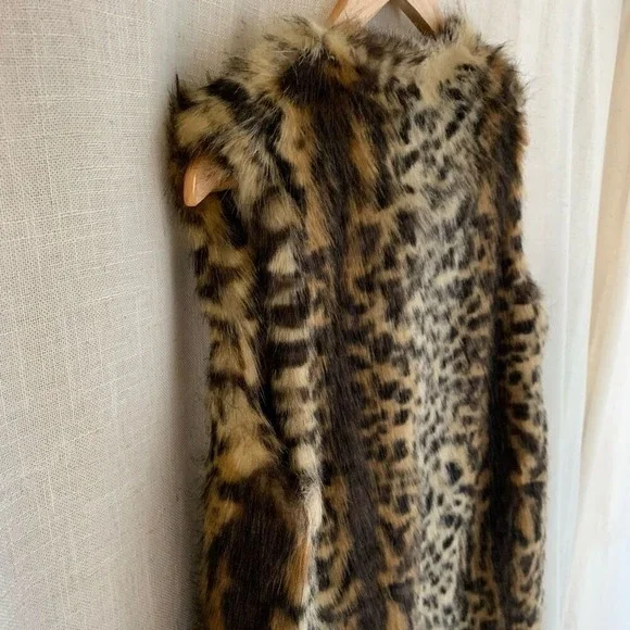 Oversized Faux Fur‎ Soft Animal Print Vest Womens XS Cheetah Adrienne Landau - Picture 5 of 16